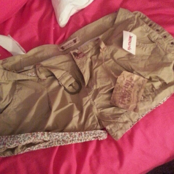 Cute shorts !