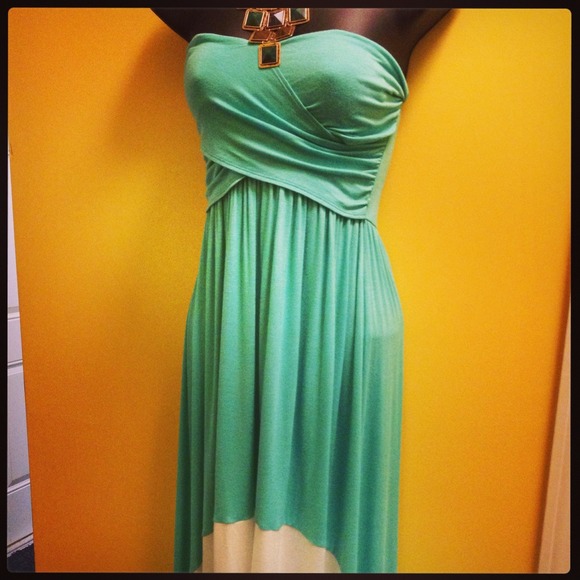 ONE LEFT, PRICE REDUCED Sea Breeze Dress