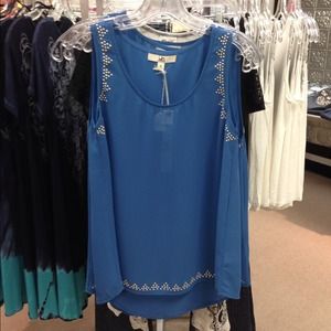 NEW YA top w/gold studs! Choose size!