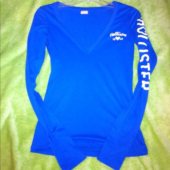 Hollister long sleeve tshirt