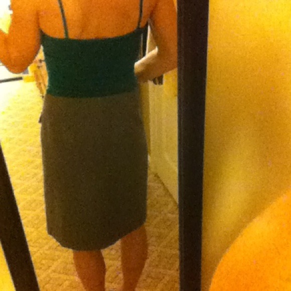 X SOLD X -Ann taylor military skirt - Picture 3 of 4