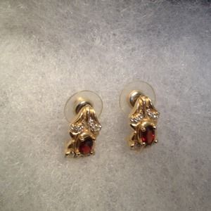 ONLY FOR JACKIE!! 10 kt gold, garnet and diamonds!
