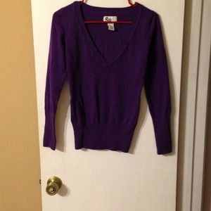 Pink and purple SO sweaters!💖💜