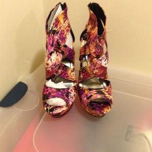Multi color wedge heel!!!