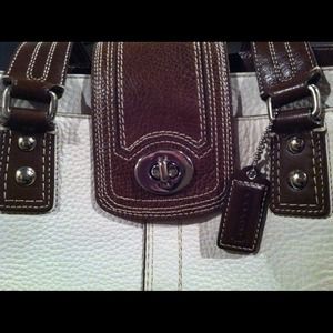 Additional photos of authentic leather Coach