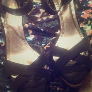 Black cork heel pumps