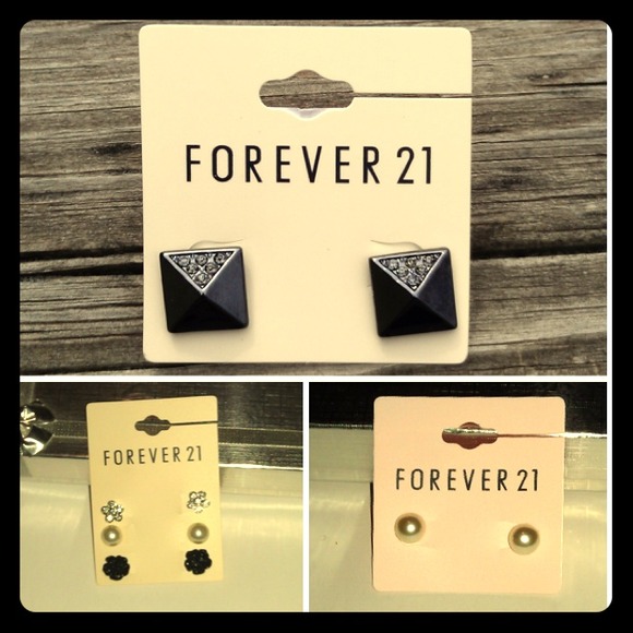 🔴SOLD🔴 FOREVER 21 earrings bundle!