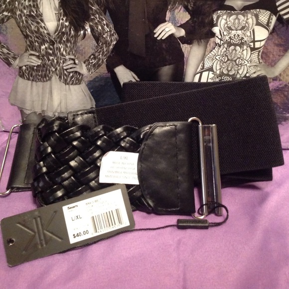 💢 SOLD! 💢@ezzie214 Kardashian Belt - Picture 3 of 4