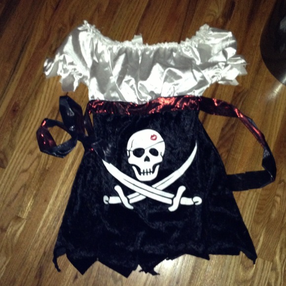 Sexy pirate outfit