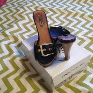Steve Madden heels. Size 8.5. $20