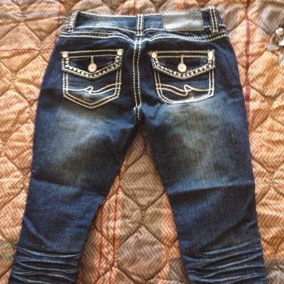 🔴Traded🔴 @bosoxbaby22 Almost famous capris 👖 - Picture 3 of 4