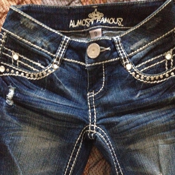 🔴Traded🔴 @bosoxbaby22 Almost famous capris 👖 - Picture 4 of 4