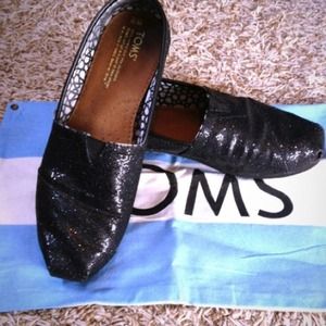 Toms