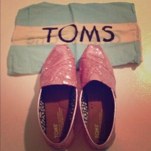 🚫🚫🚫RESERVED FOR @woodiebeads Pink glitter toms