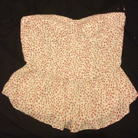 Strapless top