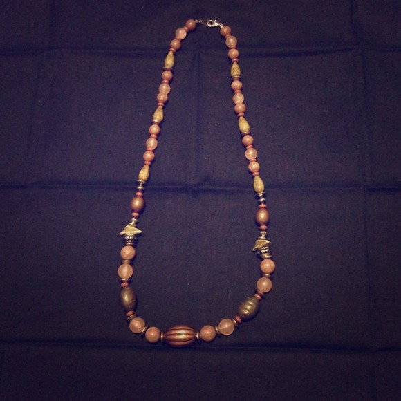 💕Vintage glass beads & stones necklace