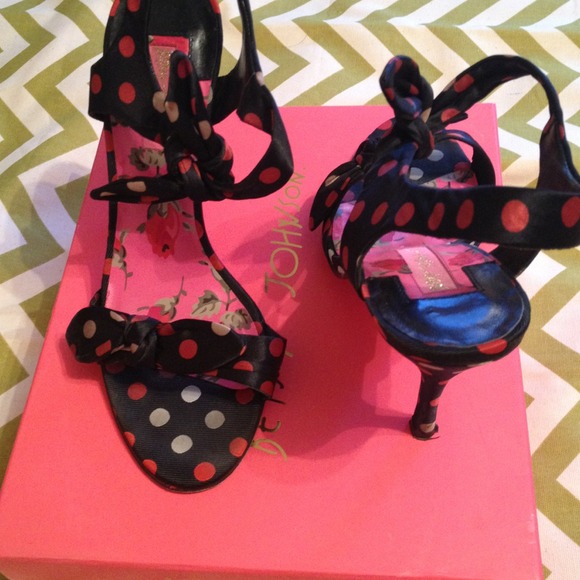Betsey Johnson heels. Sz 8.5 $25