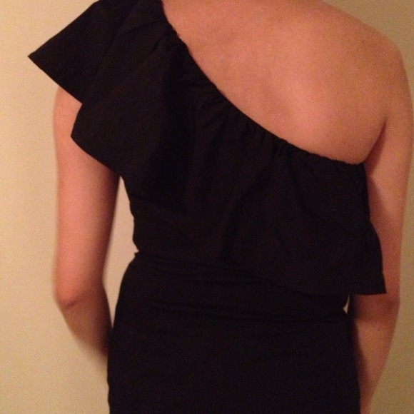 Top - Picture 2 of 3