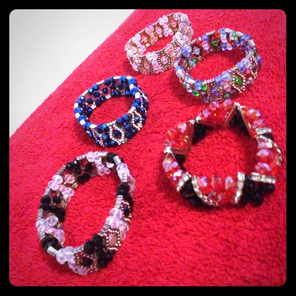 Stretchy wrist jewel bundle or buy each for $5