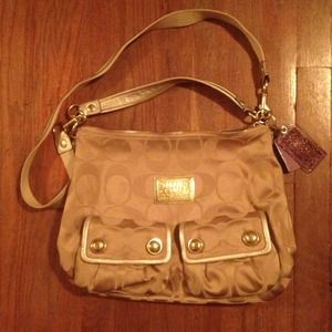 RESERVED. Authentic Coach Poppy Bag