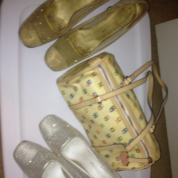 Pumps - Picture 2 of 2