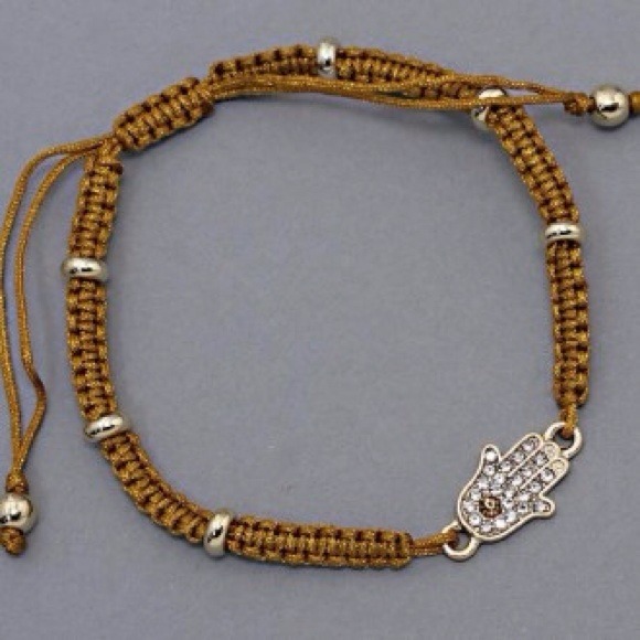 📌sold📌Adjustable hand crystal emblem bracelet