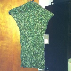 🌟REDUCED🌟Green crinkly shirt