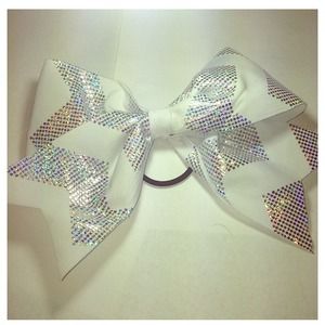 White cheer bow