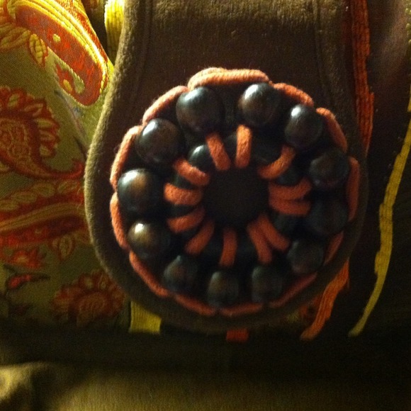 Artisan Hand crafted Bag - Picture 2 of 4