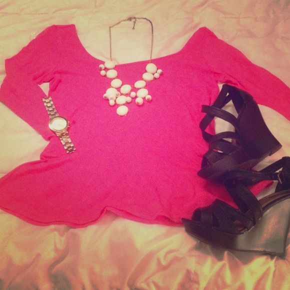 Adorable pink top!