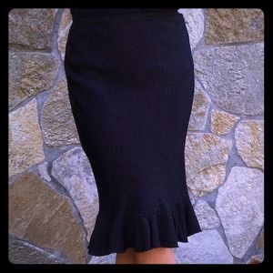Reduced Pencil skirt black print ruffle