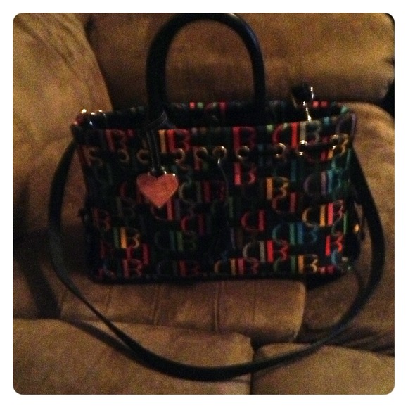 REDUCED***Dooney & Bourke purse in great shape