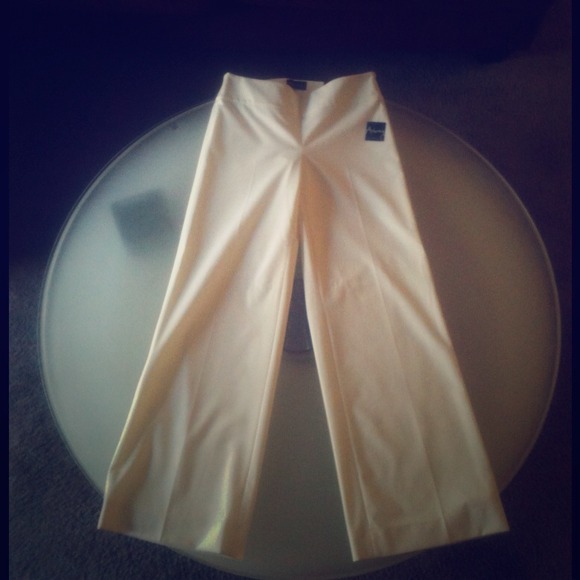 **~REDUCED~** Aubrey fit white pans by The Limited