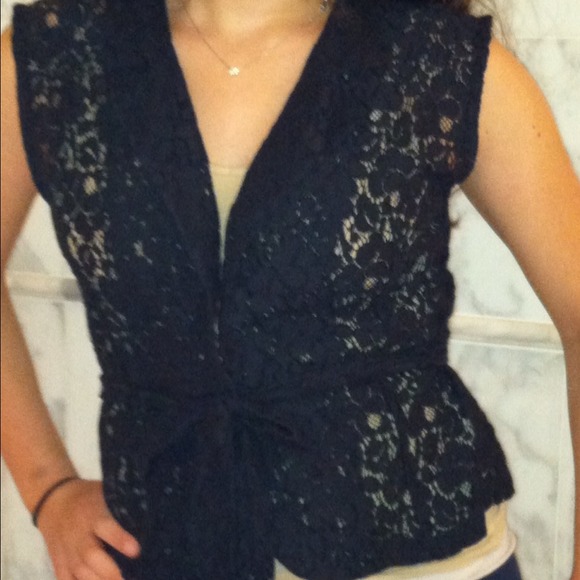 New black Lace top vest with belt