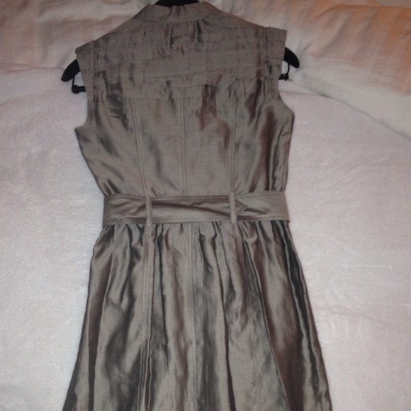 Burberry Business Dress - Picture 3 of 3