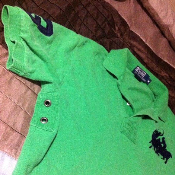 Green short sleeved collared polo mini button up! - Picture 4 of 4