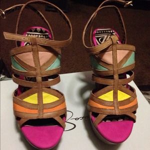 Jessica Simpson shoes.. Tan combo n luca lt.