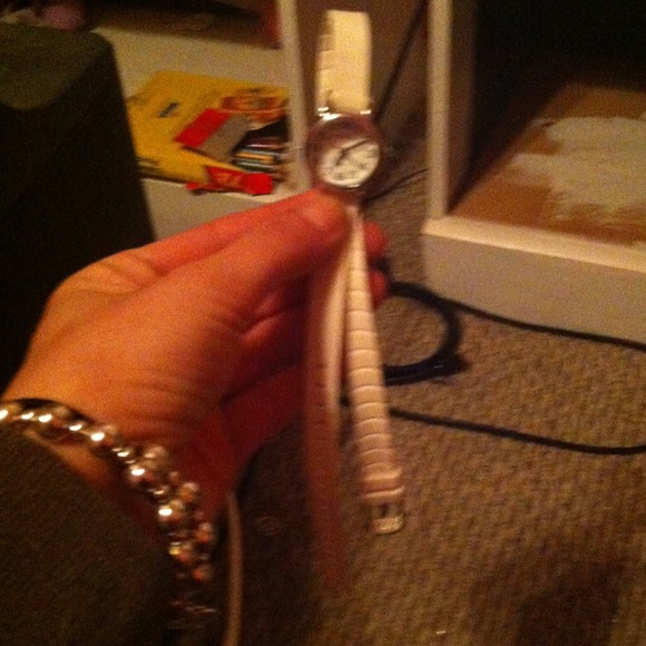 Wrap around watch!! - Picture 3 of 3