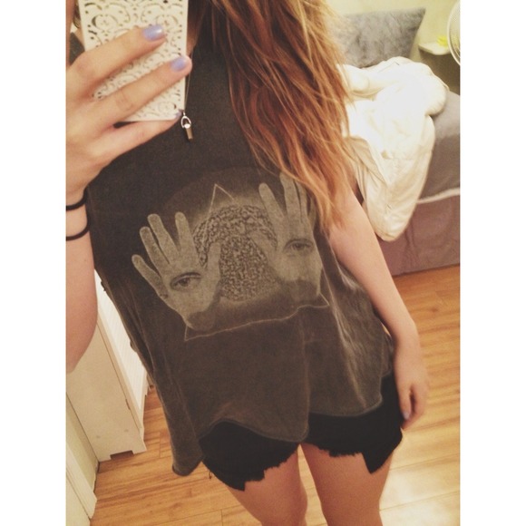 SOLD 💥Brandy Melville tee
