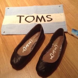 TOMS Camila Ballet Flats Black- HOLD