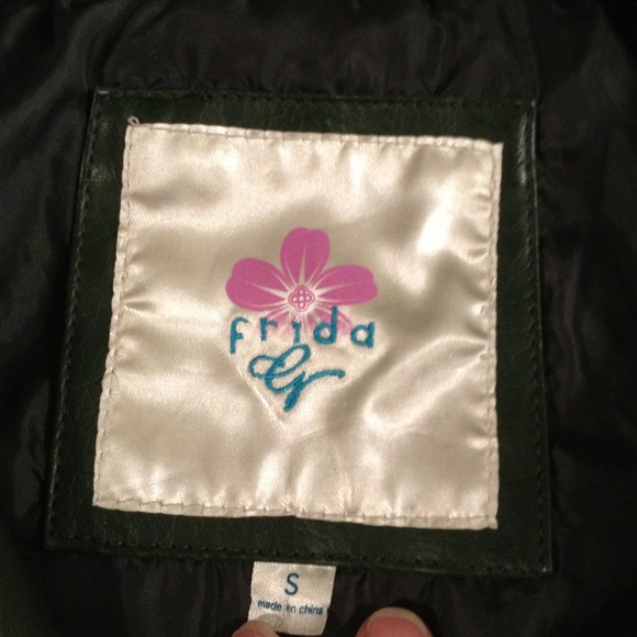 Vegan leather moto jacket 🎸$50 - Picture 4 of 4