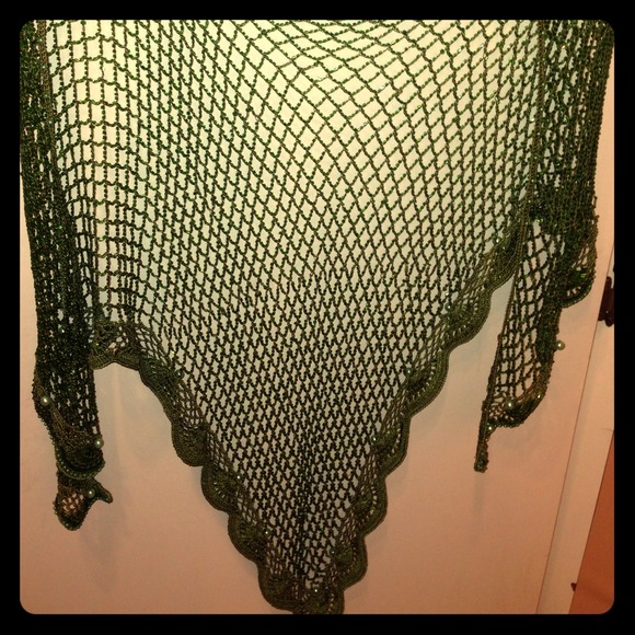 ⛔REDUCED⛔ Green vintage shawl