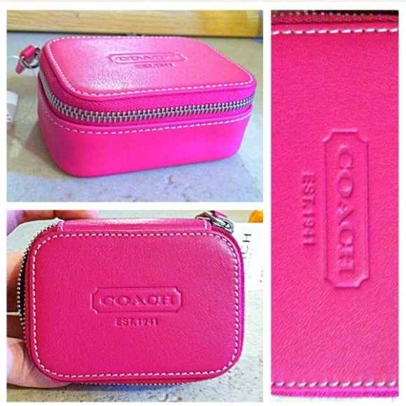 coach legacy motif coin purse