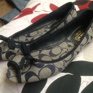 Authentic Coach open-toe flats