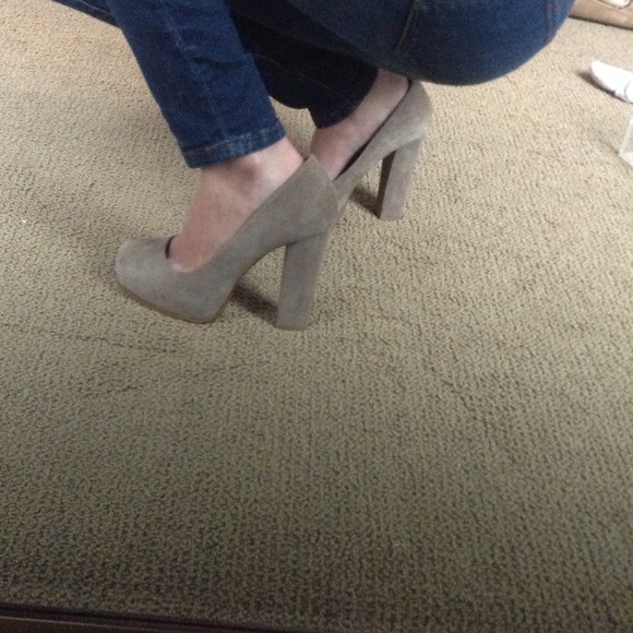 Steve Madden high heels! - Picture 2 of 4