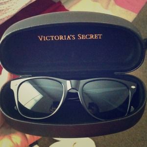 Victoria's Secret Wayfarer sunglasses