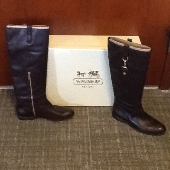Chocolate brown leather coach ridding boots