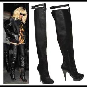 HOLD FOR @lipstickichichi Over the knee boots