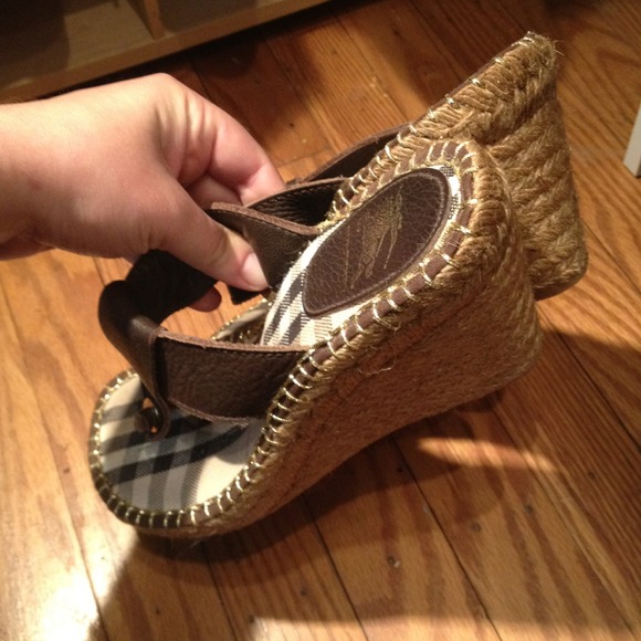 Authentic Burberry platform sandals. Sold!!! - Picture 3 of 4