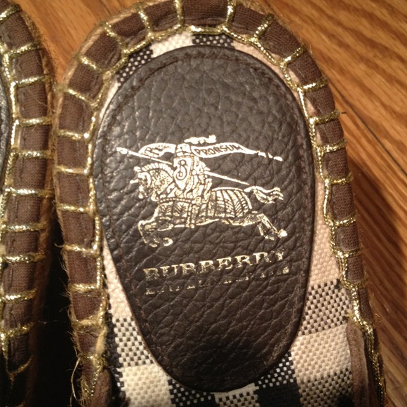 Authentic Burberry platform sandals. Sold!!! - Picture 4 of 4